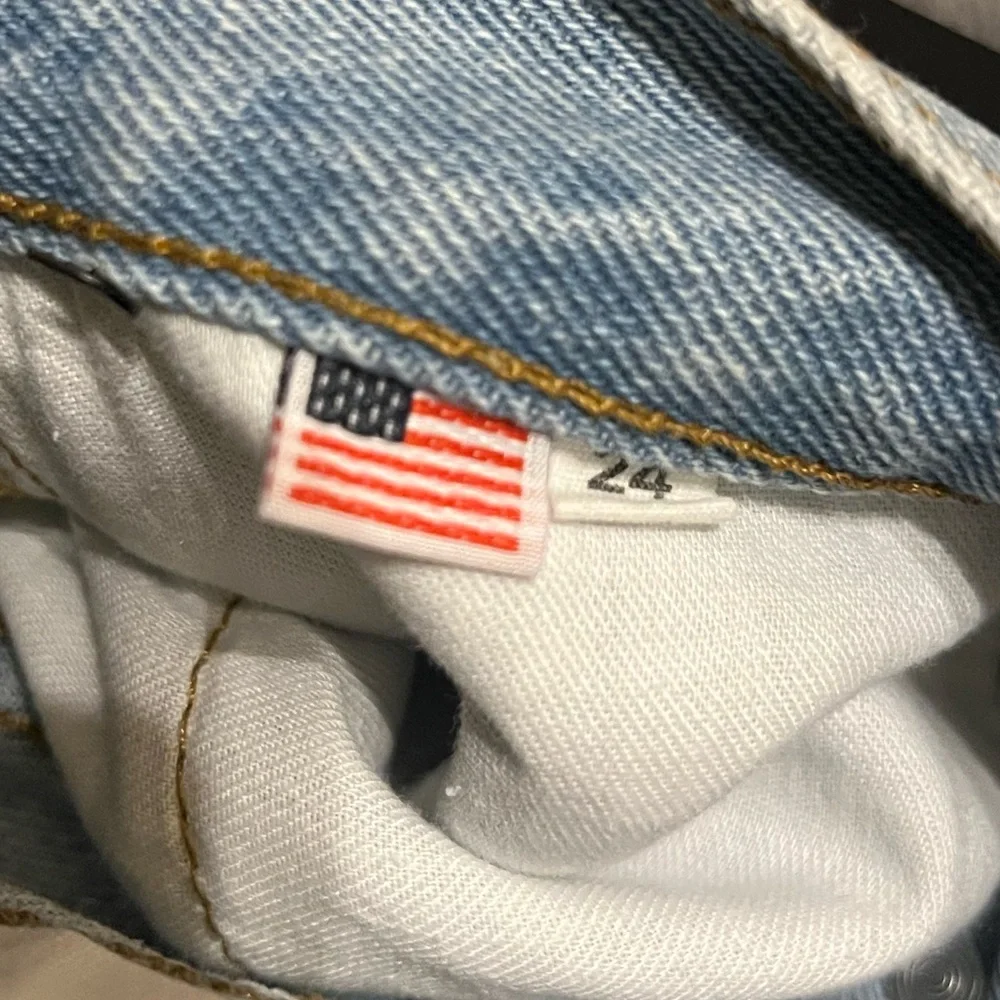 Still Here Worn-In Childhood Straight Leg Distressed Jeans Sz‎ 24